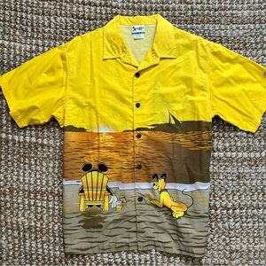Disney Hang Loose Hawaiian Shirt Mens Medium Mickey Plute Short Sleeve Button